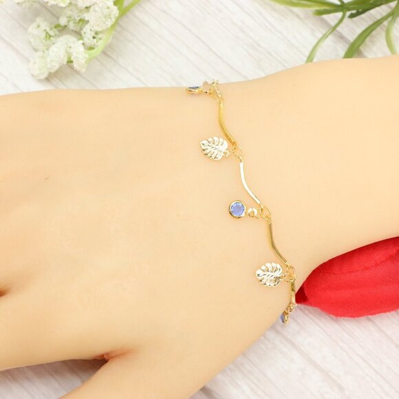 "Trendy Handmade Bracelet – A Thoughtful Gift for Girls & Women | UNVRC1011 - Picture 9 of 10